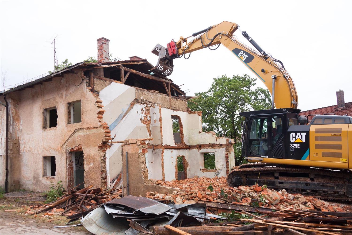 <span>News</span>Building abuse in a condominium, can the Municipality choose between fine and demolition?